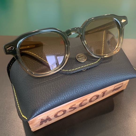 MOSCOT UNISEX ORIGINALS NYC DOLT
KHAKI 49mm Sunglasses W/ 
Chestnut Fade Lenses  main image 7